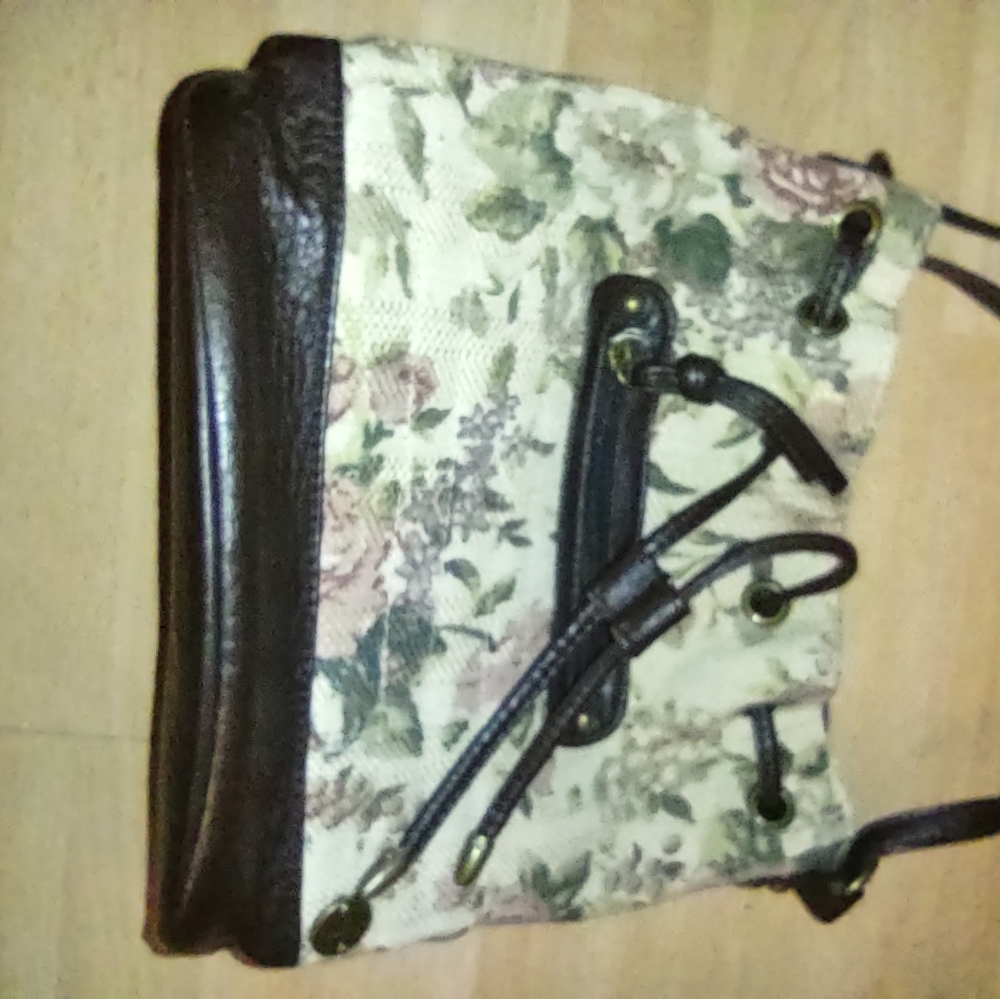Flower purse